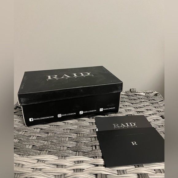 Heeled Sandals - Picture 7 of 7